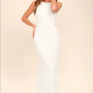 EPHEMERAL ALLURE IVORY LACE MAXI DRESS
LULUS